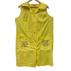 Sear Comfort Coat Yellow Embroidered Vintage Sleeveless Button Front House Dress